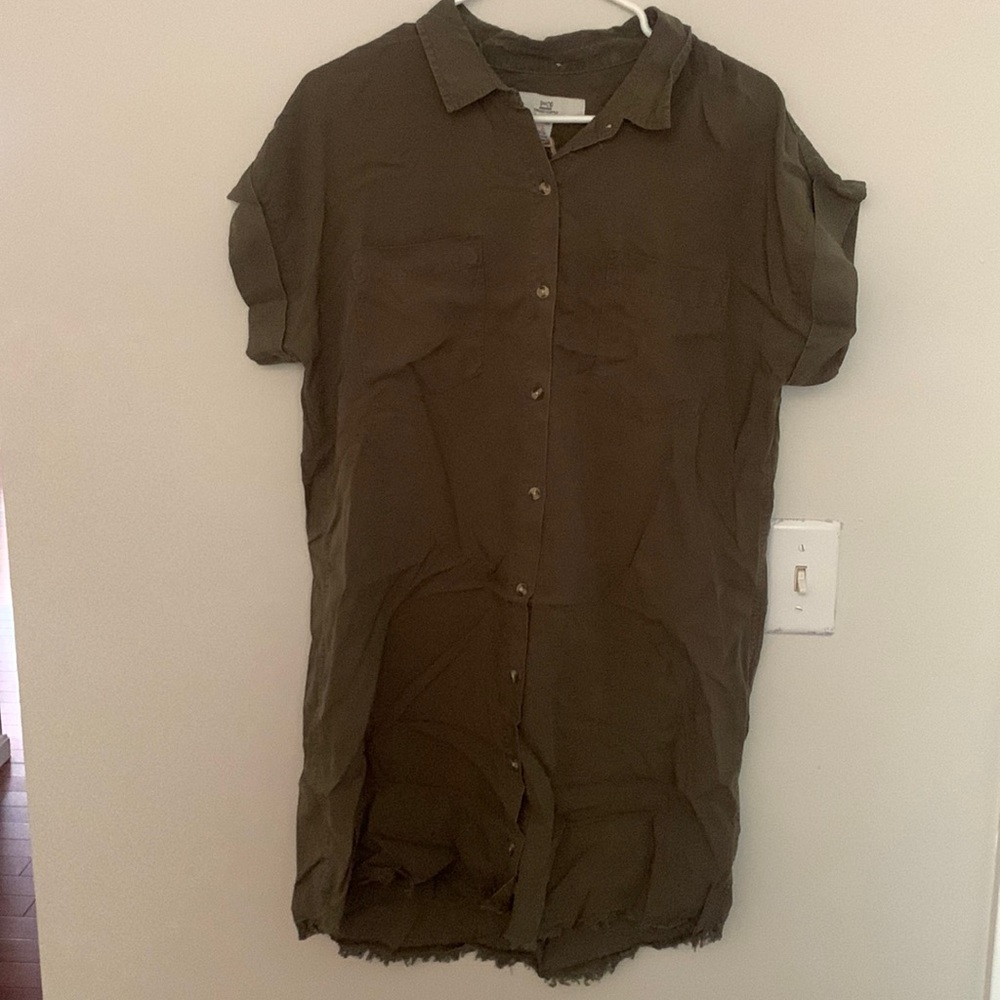 Women’s army green t-shirt button up dress